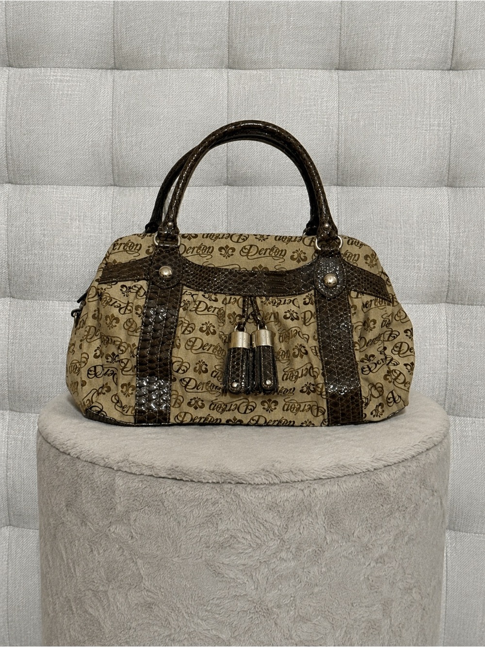 Vintage Dereon Tan Canvas Satchel with Brown Textured Trim